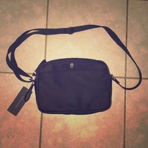 I am selling a TOMMY HILFIGER crossbody